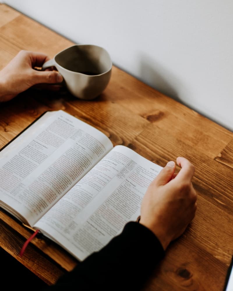 Coffee & Bible, 10 minutes